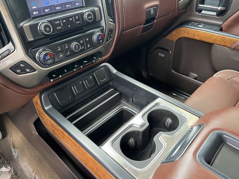 Used 2014 Chevrolet Silverado 1500 High Country w/ High Country Premium Package AWD/4WD image 37