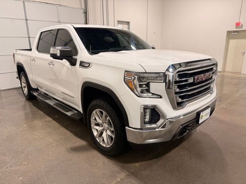Used 2021 GMC Sierra 1500 SLT AWD/4WD image 3