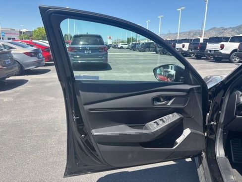Used 2024 Honda Accord Sport image 9