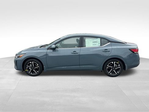 New 2025 Nissan Sentra SV image 3
