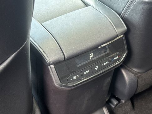 New 2026 Toyota Highlander XLE AWD/4WD image 15