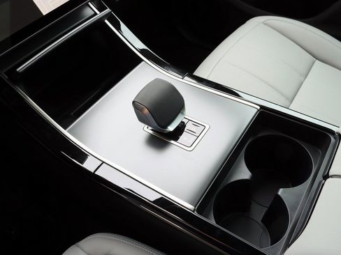 Used 2026 Land Rover Range Rover Evoque S image 27