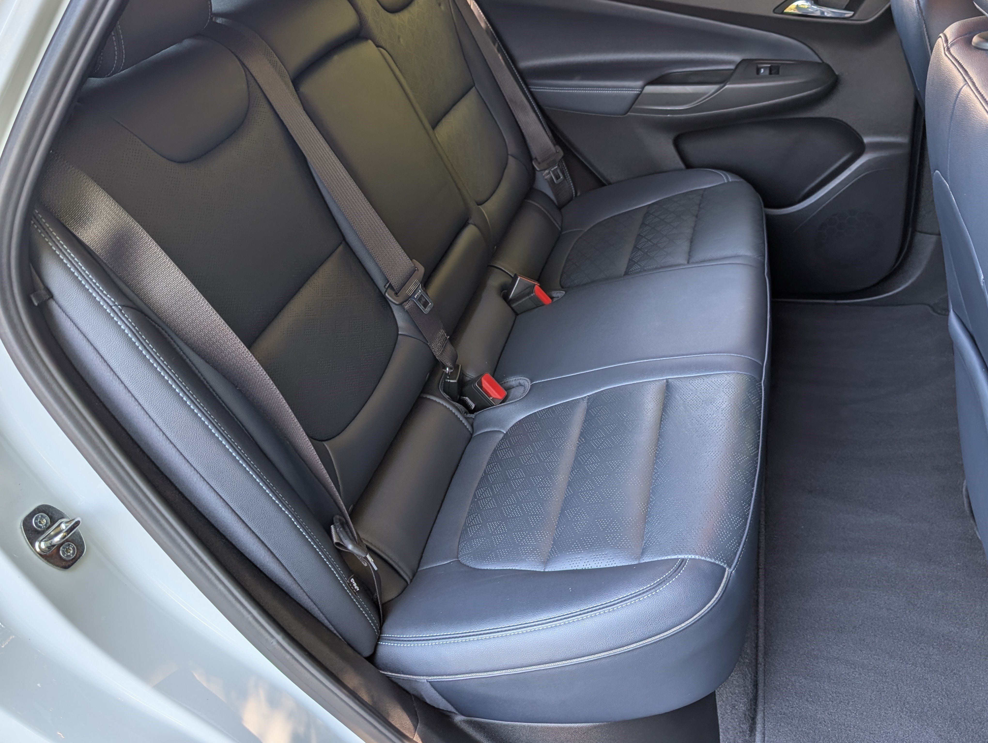 Used 2023 Chevrolet Bolt EUV LT w/ Convenience Package FWD image 19