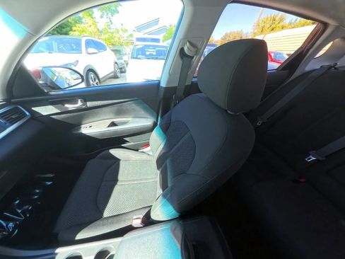 Used 2020 Kia Optima LX FWD image 24