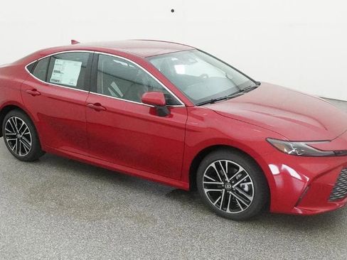 New 2026 Toyota Camry XLE FWD image 12