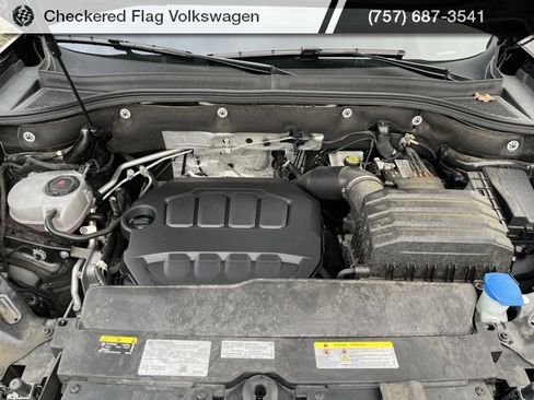 Used 2024 Volkswagen Atlas SE image 31