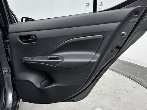 Used 2023 Nissan Versa S w/ Trunk Package image 29