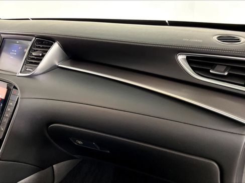 Used 2023 INFINITI QX50 Luxe image 17