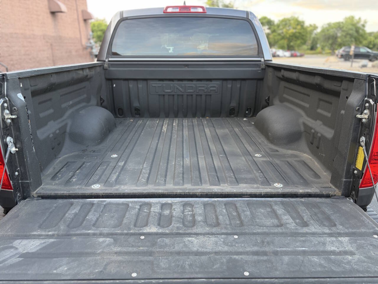 Used 2020 Toyota Tundra SR5 w/ TRD Off-Road Package AWD/4WD image 19