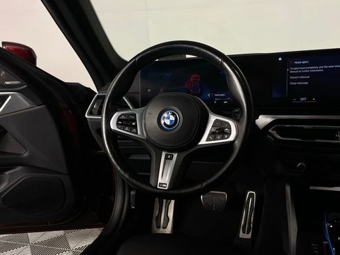 Used 2022 BMW i4 eDrive40 w/ M Sport Package image 15