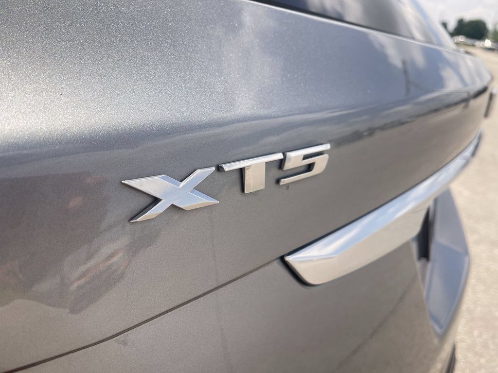 Used 2024 Cadillac XT5 Premium Luxury AWD/4WD image 13