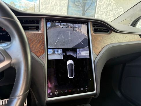 Used 2019 Tesla Model X Performance image 9