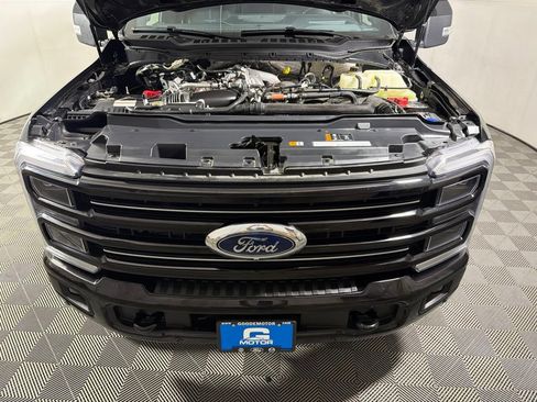 Used 2025 Ford F250 Platinum w/ Tremor Off-Road Package AWD/4WD image 24