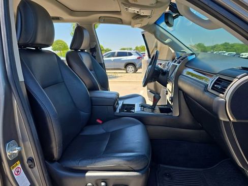 Used 2014 Lexus GX 460 w/ Premium Package AWD/4WD image 11