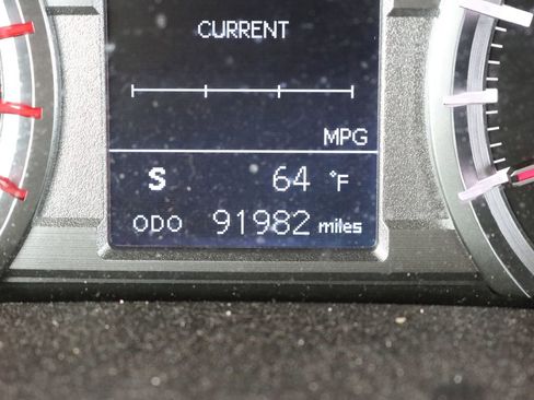 Used 2019 Toyota 4Runner SR5 AWD/4WD image 17
