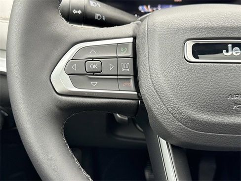 New 2026 Jeep Compass Limited image 9