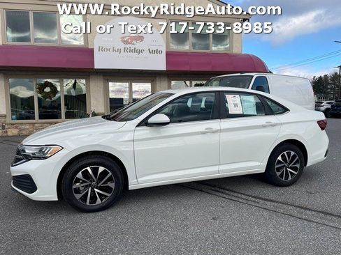 Used 2024 Volkswagen Jetta S image 4