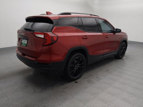 Used 2022 GMC Terrain SLT w/ Infotainment Package II FWD image 10