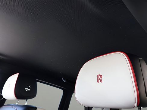 Used 2023 Rolls-Royce Cullinan Black Badge w/ Dark Exterior Package image 33