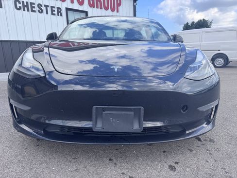 Used 2022 Tesla Model 3 Long Range AWD/4WD image 2