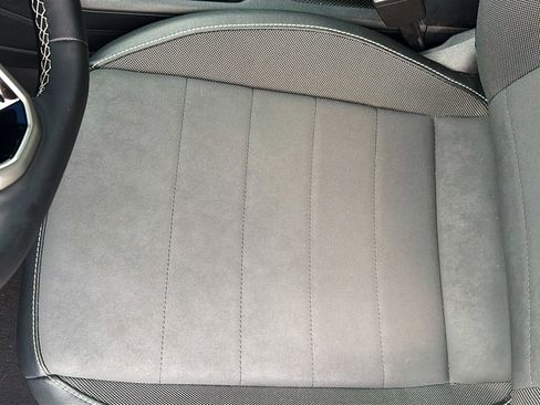 Used 2023 Volkswagen Taos SE w/ Panoramic Sunroof Package image 21