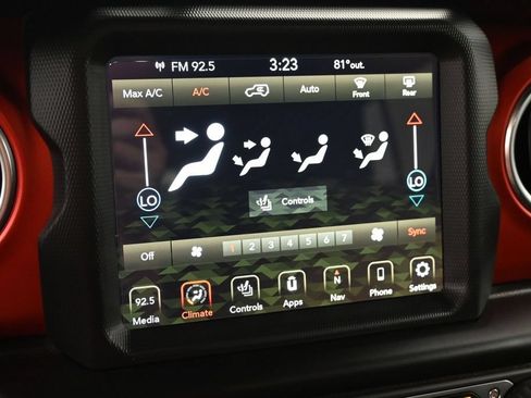 Used 2020 Jeep Wrangler Unlimited Rubicon AWD/4WD image 9
