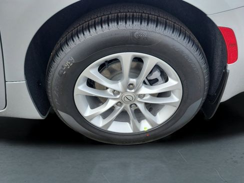 New 2026 Chrysler Pacifica Select FWD image 10