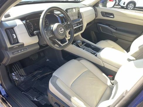 Certified 2023 Nissan Pathfinder SL image 13
