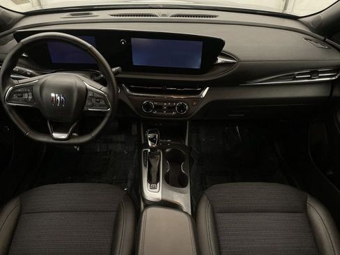 Used 2025 Buick Envista Preferred w/ Convenience I Package image 13