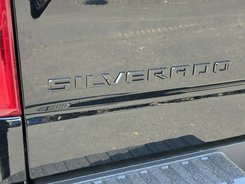 New 2026 Chevrolet Silverado 1500 LT Trail Boss w/ LT Trail Boss Premium Package AWD/4WD image 11