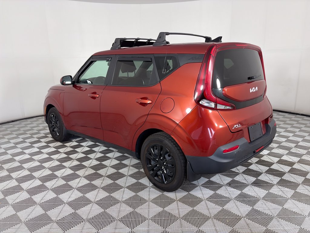 Used 2022 Kia Soul LX FWD image 5