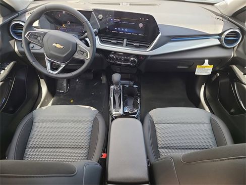 New 2026 Chevrolet Trax LT w/ Driver Confidence Package image 16