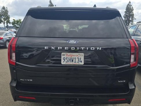 Used 2025 Ford Expedition Max Active RWD image 5