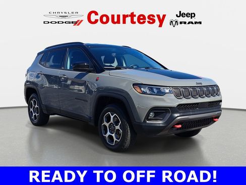 Certified 2022 Jeep Compass Trailhawk w/ Trailhawk Convenience Group AWD/4WD image 1