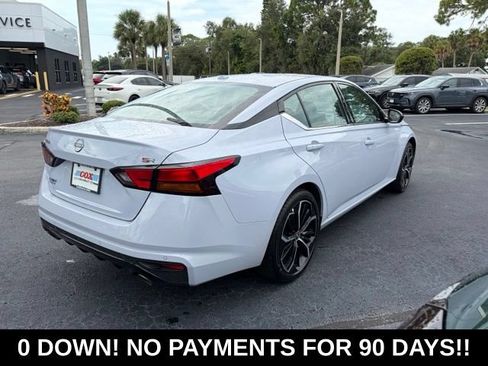 Used 2025 Nissan Altima 2.5 SR FWD image 6