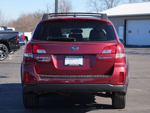 Used 2014 Subaru Outback 2.5i Limited w/ Moonroof Package AWD/4WD image 4
