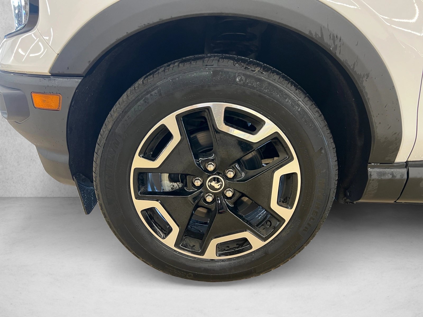 Certified 2023 Ford Bronco Sport Outer Banks w/ Tech Package AWD/4WD image 9