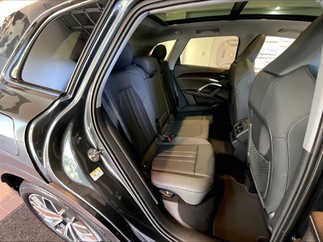 New 2026 Audi Q5 Prestige AWD/4WD image 12