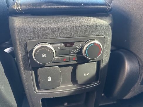 Used 2020 Ford Explorer XLT w/ Equipment Group 202A image 32