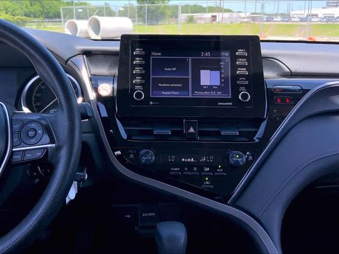 Used 2024 Toyota Camry LE FWD image 7