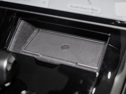 Used 2025 Land Rover Range Rover Sport SV Edition Two image 34