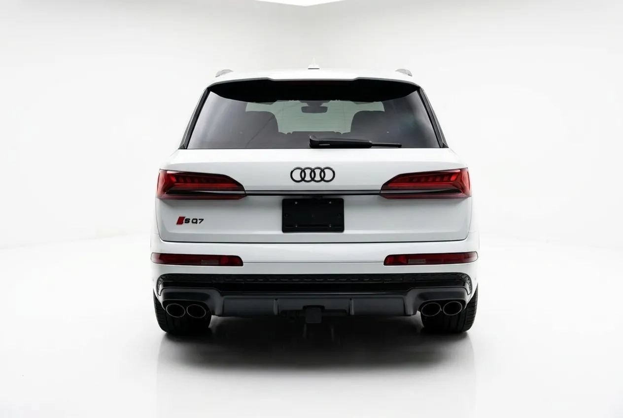 Used 2025 Audi SQ7 Premium Plus AWD/4WD image 4