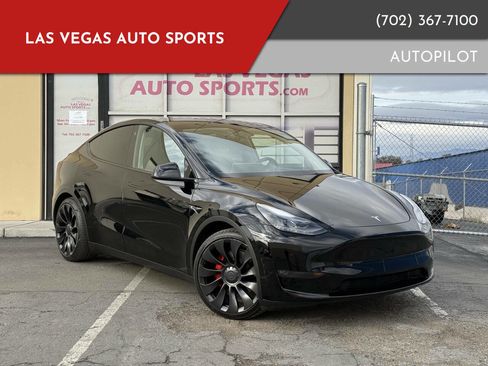 Used 2023 Tesla Model Y Performance image 1