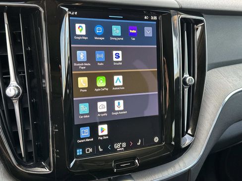 Certified 2025 Volvo XC60 B5 Plus image 11