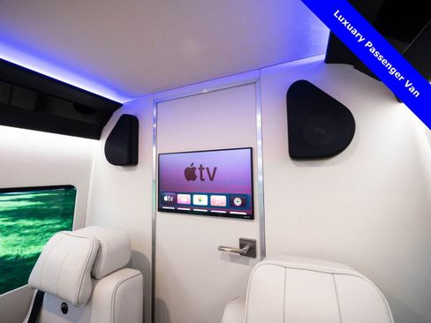 Used 2024 Mercedes-Benz Sprinter 2500 image 51