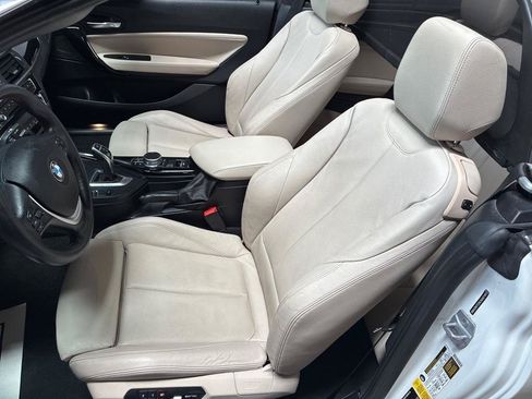 Used 2018 BMW 230i Convertible RWD image 19