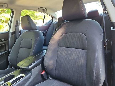 Used 2025 Nissan Altima 2.5 SV FWD image 22