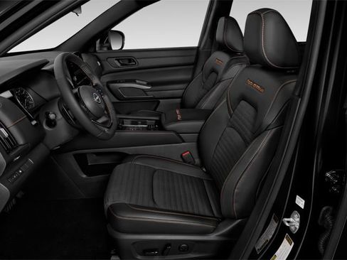 Used 2023 Nissan Pathfinder Platinum image 10