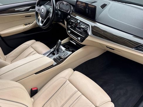 Used 2018 BMW 530e RWD image 34