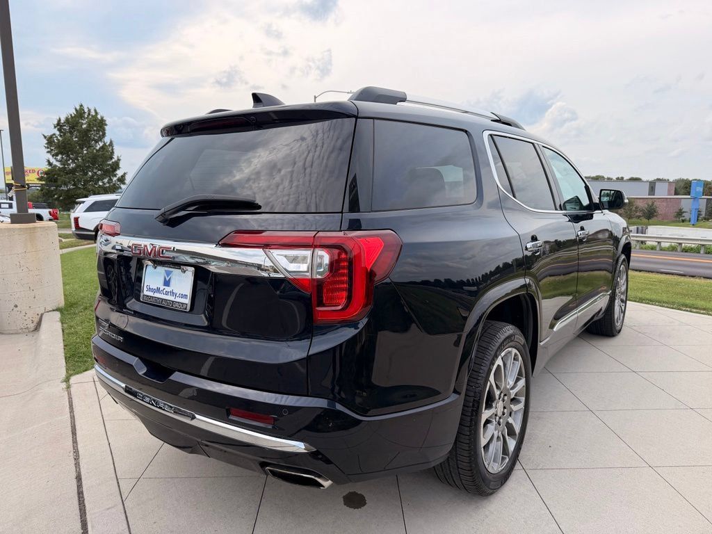 Used 2021 GMC Acadia Denali w/ Denali Technology Package FWD image 9